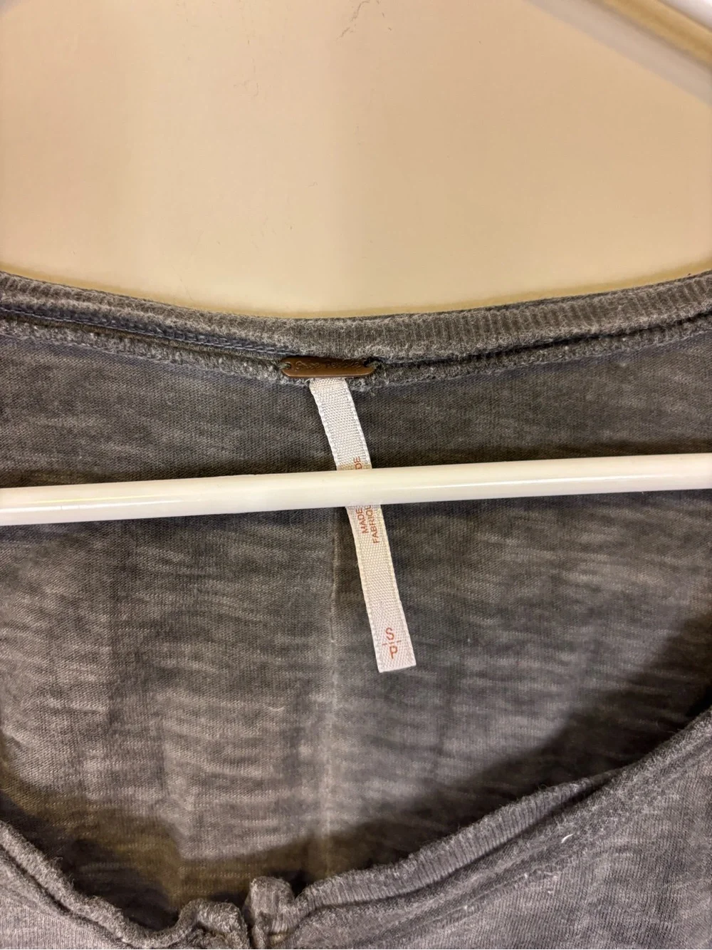 Free People Grey Long-Sleeve Scoop Neck Henley Top with Ribbon Sleeves Small